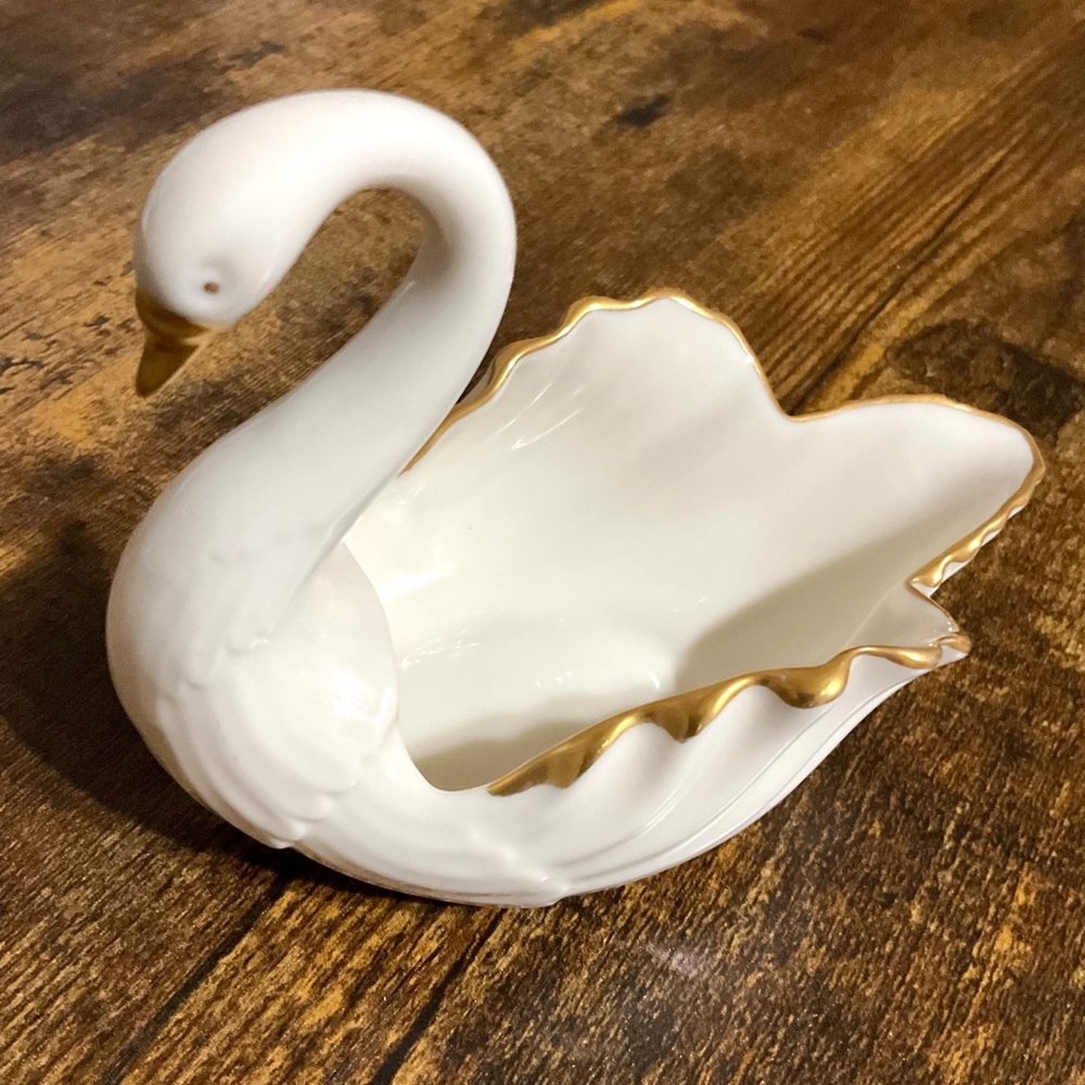 Lenox Vintage White Porcelain 24k Gold Trimmed Swan Trinket Made in the USA